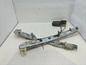 Elevalunas eléctrico delantero izquierdo RENAULT MEGANE 2 PHASE 2 8201010926 - Imagen 1 de 6