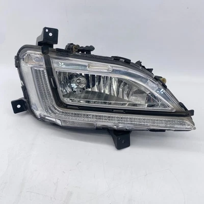 Luz antiniebla halógena lado derecho del pasajero Hyundai Tucson 2019 2020 2021 OE 92202-D3 Foto 1 de 4