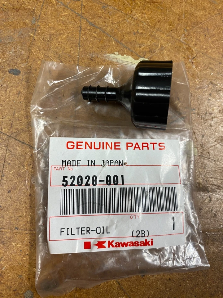 Tampa do tanque de óleo NOS KAWASAKI OEM 1972-75 MACH IV H2 H1 S1 S3 KZ900 Z1 52020-001 - Imagem 1 de 1