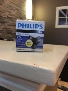 Philips LED 7Watt MR16 3000 DIM 12V 24 degree white dimmable reflector - Picture 1 of 4
