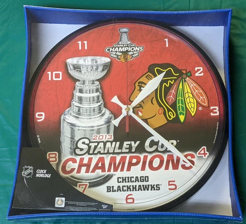 Chicago Blackhawks NHL 2013 Stanley Cup Champions Wall Clock - Vintage  RARE Cover