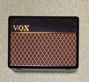 VOX AC1 RhythmVOX Mini Amplifier 1W RMS 8Ω Rhythm Machine Battery Powered 6 AA - Picture 1 of 2
