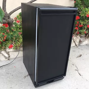 U-Line ULN-15RB-00 Mini Fridge, 2.9 Cu. Ft., Freestanding - Picture 1 of 6