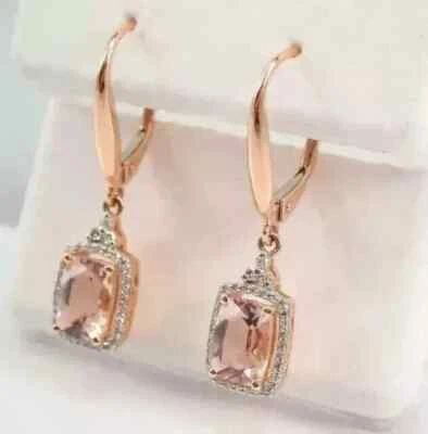 Brincos pendurados folheados a ouro rosa 14K com corte almofada Morganite 3 quilates criados em laboratório - Imagem 1 de 4