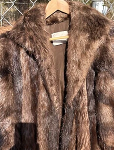 Vintage Genuine Canada Beaver Fur Coat Full Length, Brown Mob Wife Size M/L - Picture 1 of 14