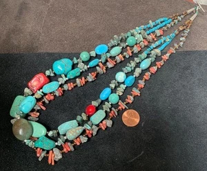 Splendida collana di pepite multifili/turchese/corallo dall'aspetto antico/(t717d-w5.) - Foto 1 di 2