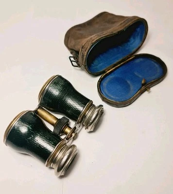 Vintage/Antique Chevalier Opticien Paris Binoculars Green Brass Compact w Case - Image 1 of 4