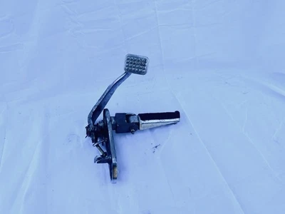 Suzuki Savage LS650 S40 2006 pedal de freno trasero con clavija Foto 1 de 4