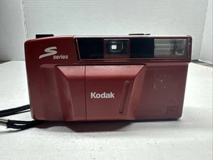 Kodak Red S100EF S Series 35mm Point and Shoot Camera Vintage - Picture 1 of 5