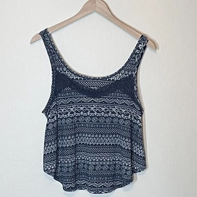 Top Hollister Mujer Talla M Azul Fluido Tanque Crochet Costera Vaquera Indie Artístico Foto 1 de 4