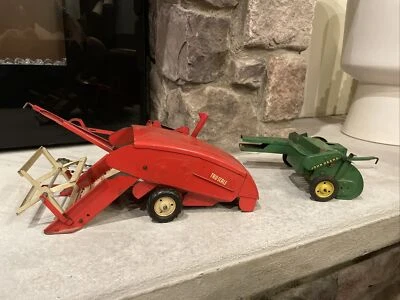 Vtg 1940'S-1950'S CARTER TRU-SCALE MODEL COMBINE Eska John Deere Hay Baler Steel - Image 1 of 4