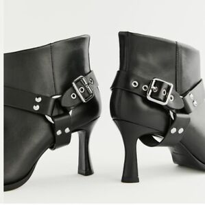 Reformation Silvia Ankle Boots