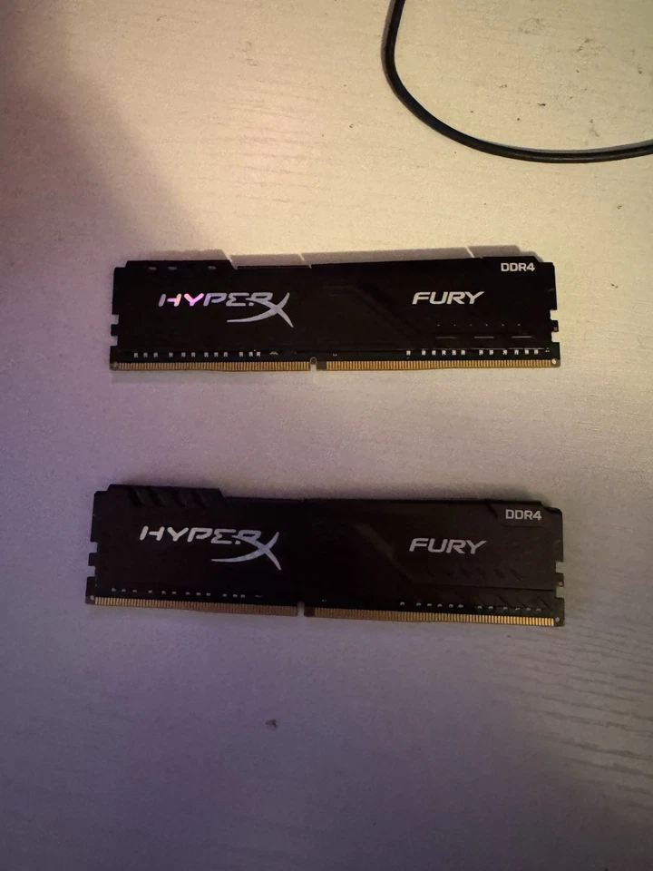 Memoria HyperX Fury 16 GB (2 x 8 GB) (DDR4-2666) (HX426C16FB3K2/16) Foto 1 de 1
