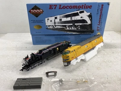 Proto 2000 21088 HO Scale Union Pacific EMD E7 Diesel Locomotive #986 - Image 1 of 4