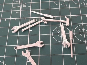 1:18 Diorama Garage Tools Selection X6 Diecast Metal Free Post - Picture 1 of 8