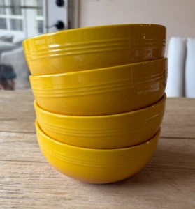 Le Creuset Stoneware 26 oz San Francisco Soup Cereal Bowls Set of 4 Nectar NEW - Picture 1 of 5