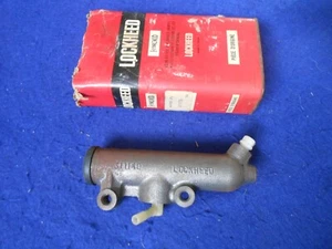 NOS French Lockheed Brake Master Cylinder Renault? Simca? Peugeot?Citroen 611179 - Picture 1 of 4