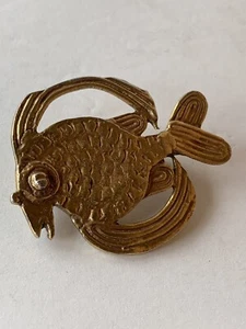 Vtg 1980s Signed Alva Studios Gold-Tone 'Flying Fish' Pin Brooch - Picture 1 of 7