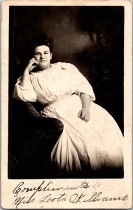 Cartolina d'epoca RPPC DONNA SDRAIO c1910 a Pleasant City Ohio JC3 - Foto 1 di 2