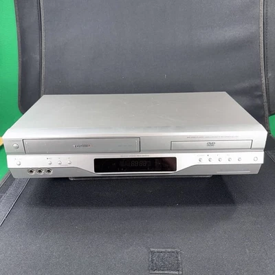 Toshiba SD-V394SU DVD/VCR Cassette Recorder Combo- Tested & Working No Remote - Image 1 of 4