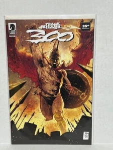 300 #1 NM/NM+ Dark Horse Comics 25° anniversario Frank Miller copertina fumetto - Foto 1 di 1