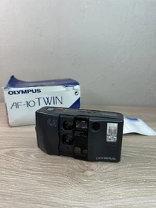Olympus AF-10 Twin Lens 35 75 mm Biaxial Optical Point and Shoot AF Filmkamera - Picture 1 of 7