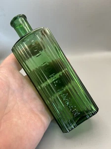 NICE VICTORIAN / EDWARDIAN POISON BOTTLE NOT TO BE TAKEN - Picture 1 of 5