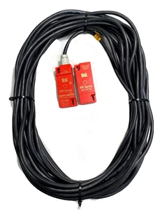 STI 44507-0370 Safety Switch &Actuator 24DVC 1A NO/NC MA-2DPC15 15M Cable EN1088 - Picture 1 of 7