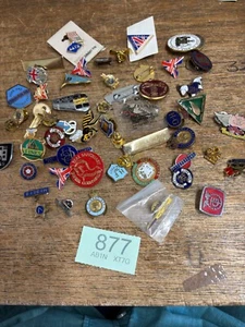 vintage mixed enamel badges e.t.c - Foto 1 di 10