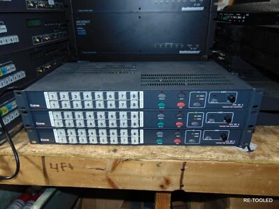 (1) EXTRON TPX Twisted Pair Matrix Crosspoint Switch TPX 88 A - Image 1 of 4