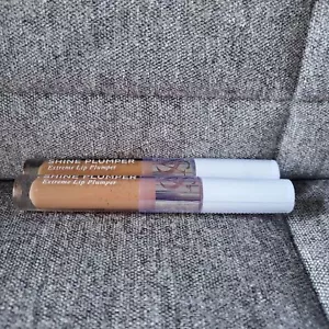 Victoria's Secret Extreme Shine Lip Plumper Gloss in Warm Blush (Set of 2) - Picture 1 of 6