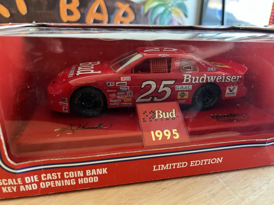 1995 Racing Champions KEN SCHRADER  #25 BUDWEISER 1:24 -Scale Bank Die Cast - Image 1 of 1