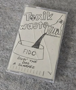 TOXIC WASTE Fido Givin’ The Dog A Slurpee Demo Tape - Rare Private Thrash Metal - Bild 1 von 3