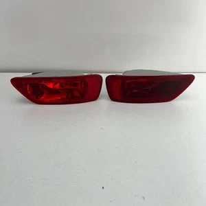 Jeep Compass MK Rear Bumper Reflector Pair 07/11-12/16 (1 Has Crack) - Picture 1 of 10