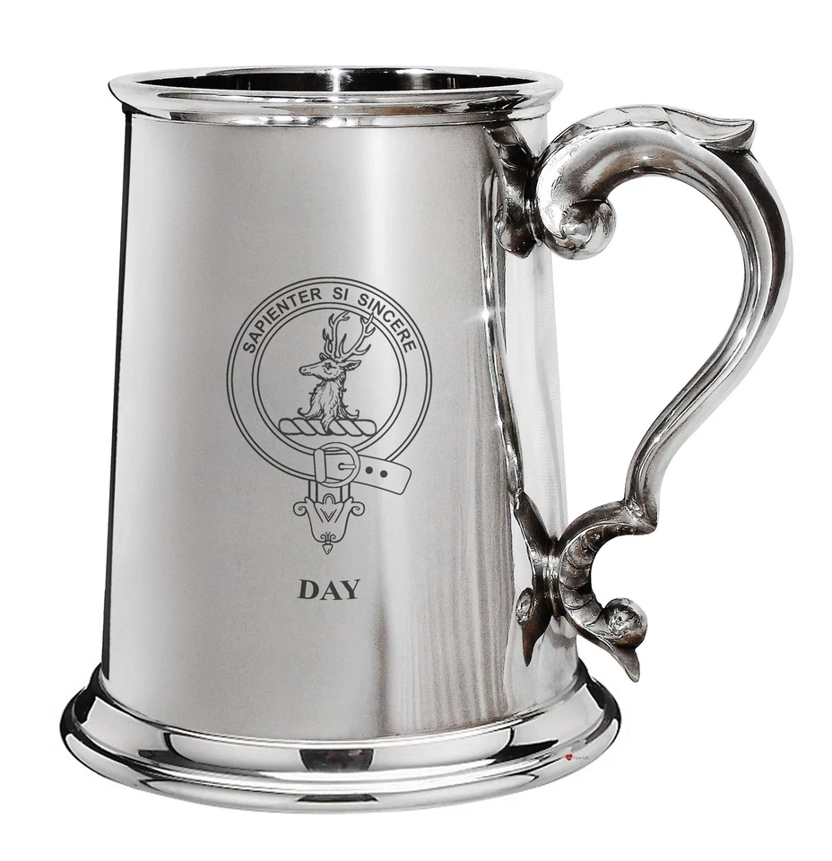 Day Family Crest Polished Pewter 1 Pint Tankard with Scroll handle - Image 1 of 1