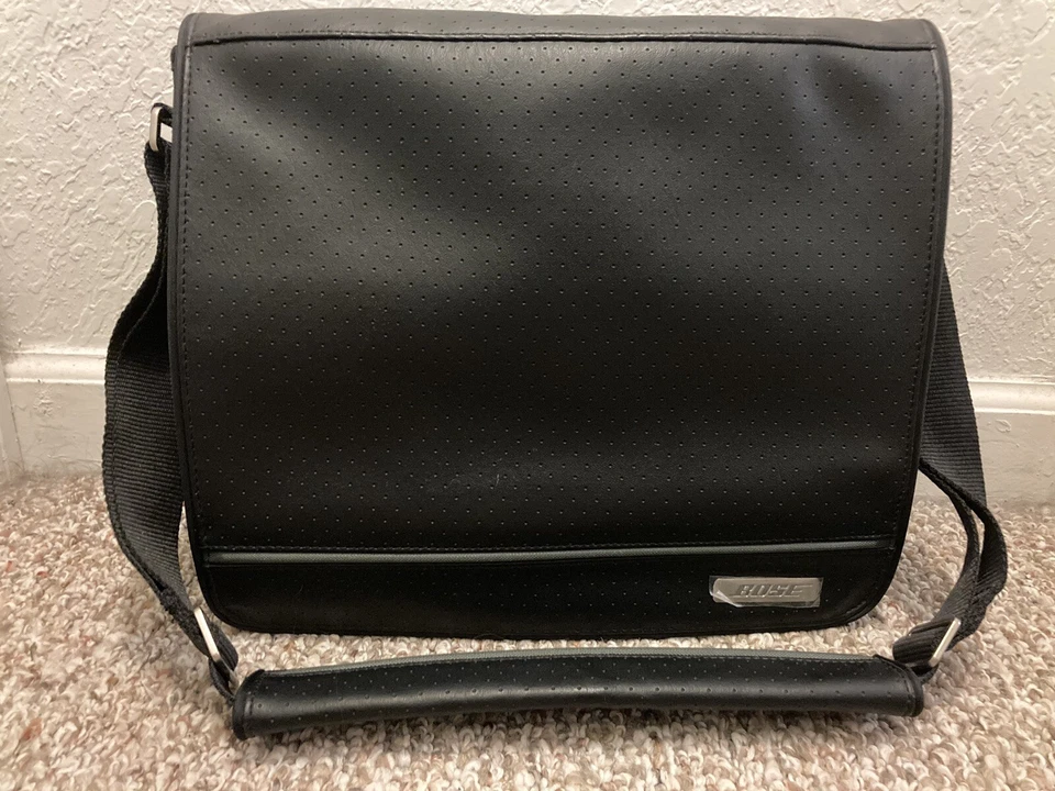 Bose SoundDock Portable Black Travel Bag Carrying Case w/ Padded Shoulder Strap - Image 1 of 4