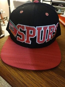 Neu NBA Adidas San Antonio Spurs Snapback Mütze Kappe - Bild 1 von 2