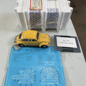 VINTAGE Franklin Mint 1967 Yellow Volkswagen Beetle 1:24 Metal Diecast (1992) - Picture 1 of 6