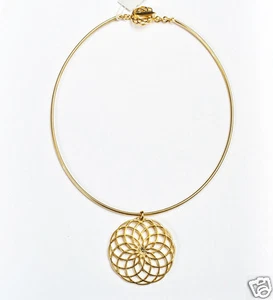 Collar Gargantilla Tono Dorado Pulido Alto Adj Nuevo Firmado - Imagen 1 de 1