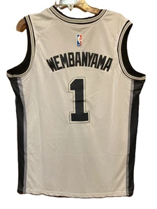 Wembanyama #1 Stitched White San Antonio Spurs Jersey Adult Unisex Size LARGE - Picture 1 of 4