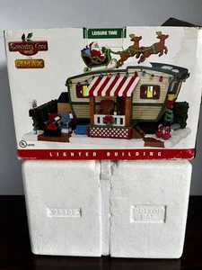 Lemax Coventry Cove “Leisure Time” Lighted NEW 2018 Never taken out of box - Picture 1 of 10