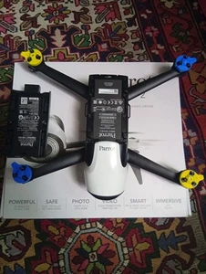 Parrot Bebop 2 HD Drone with 8 Propellers. Has blue flashing tail light. - Picture 1 of 6