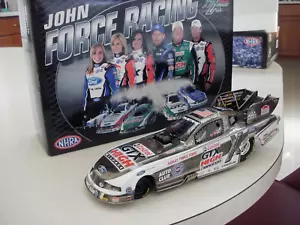 NHRA 1/24 JOHN FORCE 2011 CASTROL METALLO SPAZZOLATO 1/215 #144 - Foto 1 di 12