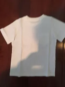Preowned, Kids grey short sleeve pocketed tshirt 5T - Picture 1 of 2
