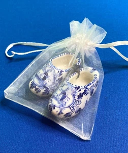Mano P.D. Mini Zapatos Holandeses Azul 2" Delft Azul Molino de Viento Holanda Zuecos Pintura a Mano - Imagen 1 de 6