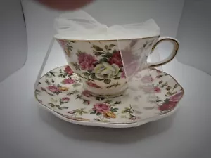 Sweet Living Rose Teacup and Saucer - Perfect Mother's Day Gift - Picture 1 of 12