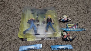 BESCHÄDIGT Dragon Ball Serie 7 Battle For Freedom Super 17 & SS Vegeta Jakks LESEN - Bild 1 von 12