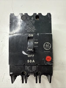 Interruptor de tornillo GE TEY350 3 fases 480 V/50 A - negro - Imagen 1 de 6