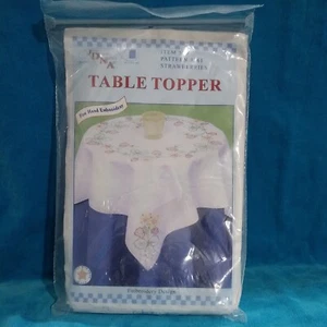 JACK DEMPSEY Stamped Embroidery TABLE TOPPER 35" Square STRAWBERRIES 550 361 - Picture 1 of 2