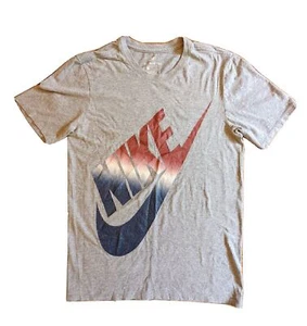 T-shirt The Nike taglio atletico taglia small S grigia logo grafico swish - Foto 1 di 6